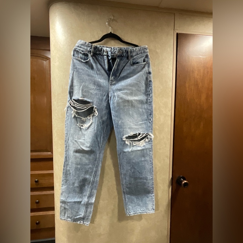 American Eagle Outfitters Relaxed Blue Distressed Denim